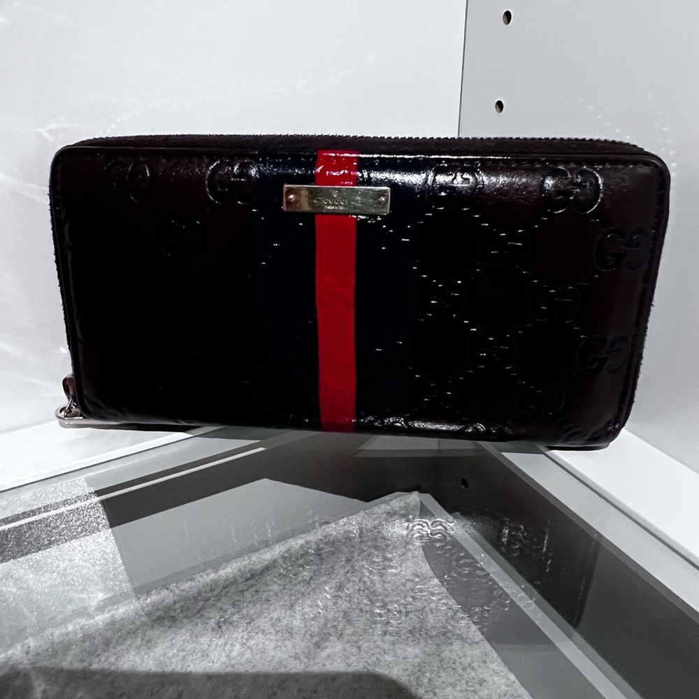 Gucci Brown Wallet with blue and Red Stripe.